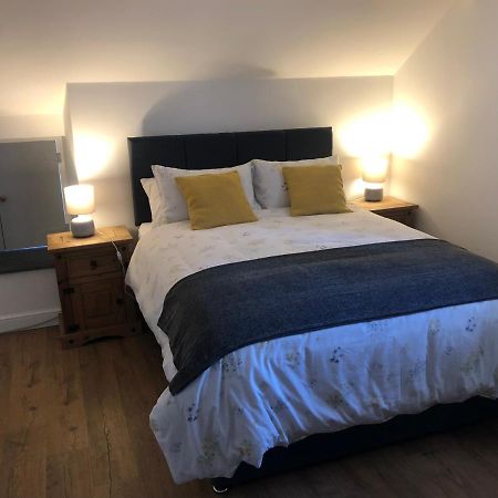 The Nest @ Ji-Binc, A Large Spacious Apartment. Denbigh Esterno foto